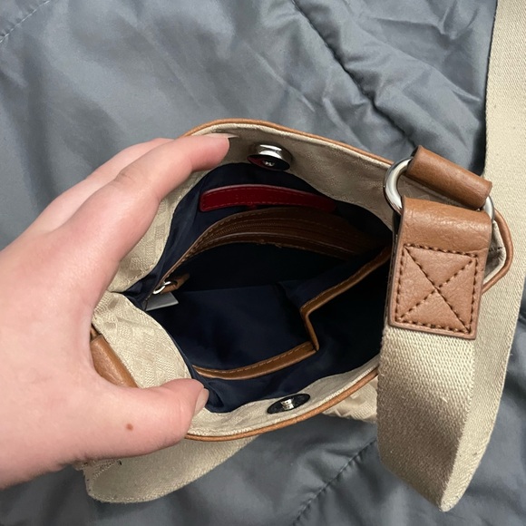 Tommy Hilfiger Beige Crossbody Bag - Picture 4 of 5